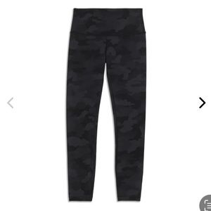 NWOT Lululemon Wunder Under Camo Leggings